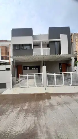 Rumah estetik dengan interior impian keluarga di Cisaranten