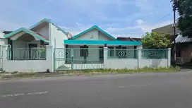 Rumah Murah Siap Pakai Untuk Usaha di Kadipiro Banjarsari Solo