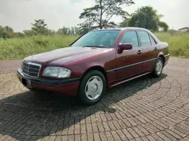 Mercedes Benz C180 1994 MT
