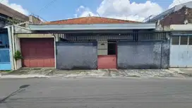 Rumah Murah Strategis Siap Huni Pusat Kota Dekat Jalan Veteran Solo