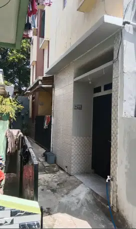 Di jual rumah 2 munggil permanen di pondok kacang