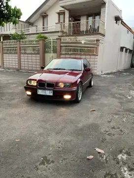 Bmw e320 type E36