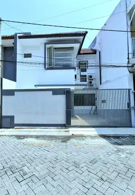 Dijual Rumah Lebak Indah 2 lantai siap huni
