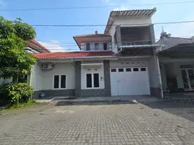 Rumah Bagus Siap Pakai di Perumahan Gentan Solo