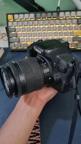Kamera Canon EOS 750D