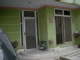 Rumah Dijual Cepat Cluster Taman Golf Modernland Tangerang