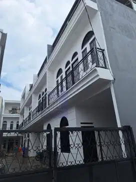 DiJual Rumah dalam Cluster  condet Jakarta Timur
