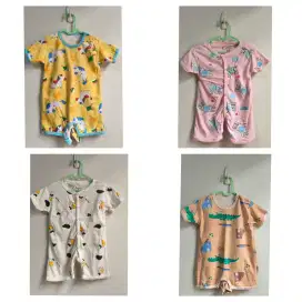 4 pcs Jumper baby girl untuk usia 6 bulan sampai 9 bulan