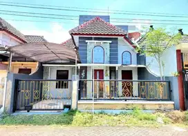 Rumah di Taman Borobudur 2 menit ke Pesawat Suhat Blimbing Kampus UB