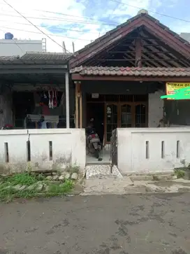 Dijual rumah di Serua Ciputat -ysti