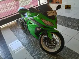 Bismillah jual BU Kawasaki Ninja 250 ( 4 tak, 2 Silinder) th 2015