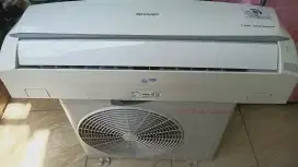 Jual ac Sharp 1/2 pk R32 lowwat 360 watt kondisi 95% ori semua