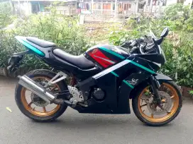 Honda CBR 150 built up thailand 2009 dki timur dijamin cakep
