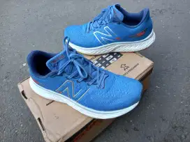 Sepatu lari new balance fresh foam x Evoz ori size 44,5