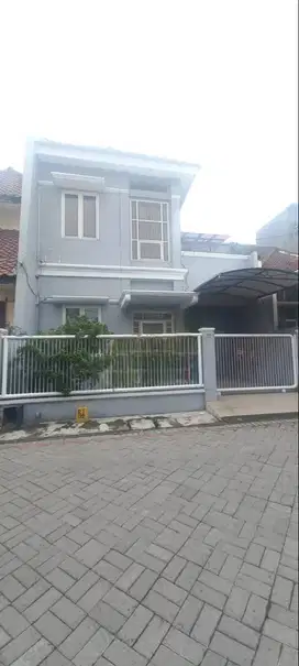 Rumah 2 Lantai Siap Huni Daerah Rungkut Asri Surabaya