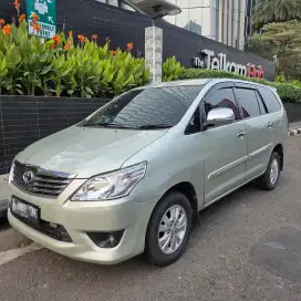 Toyota Kijang Innova G Bensin Istimewa