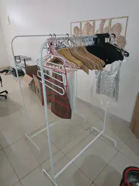 GANTUNGAN BAJU HANGER IKEA