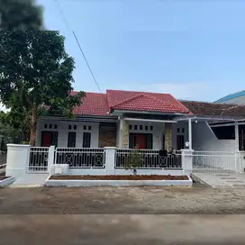 DIKONTRAKAN RUMAH BARU UNTUK KELUARGA