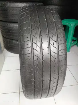 Ban 235 50 R18 Toyo Tranpath R30 Alphard