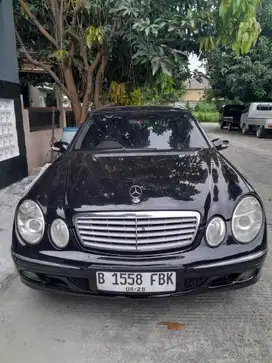 Mercedes-Benz E200K 2005 Bensin
