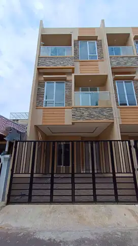 Dijual Rumah Baru MANDALA - TOMANG Dekat Jakarta Barat. TURUN HARGA!