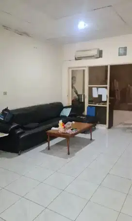 dijual rumah termurah di taman surya 5