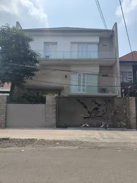 Surabaya pusat, jarang ada, jalan legundi, sekitar kusuma bangsa