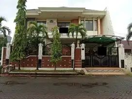 Dijual Rumah Ciamik 2 Lantai Siap Huni di Sutorejo Timur