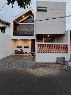 Rumah Baru Mewah Dalam Komplek Jagakarsa Jaksel