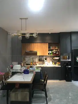 Rumah 2 lantai Citra Garden Puri sudah Renovasi Full Furnish