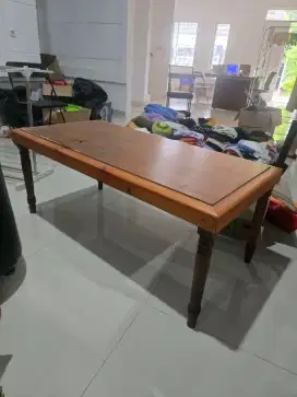 MEJA PENDEK SERBAGUNA