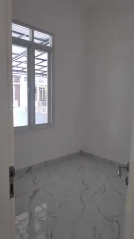 Disewakan Rumah Siap Huni di Taman Kopo Indah