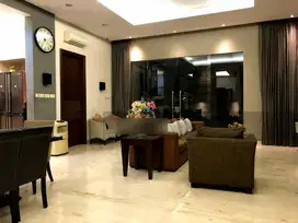 RUMAH LAYAR PERMAI 12x27 FULL RENOVASI TOTAL,LANTAI MARMER N FURNISH