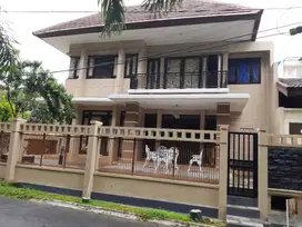 FOR SALE  RUMAH PONDOK INDAH JAKARTA SELATAN