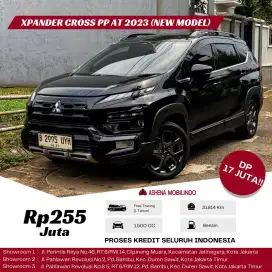 Mitsubishi Xpander Cross Premium Package AT Hitam 2023