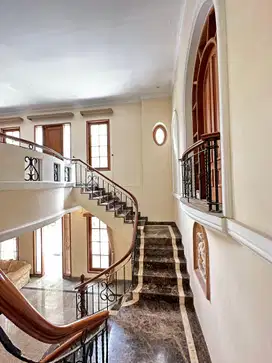 Dijual rumah di Wijaya XII, Kebayoran baru. Jak-Sel