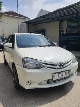 Etios valco 2013