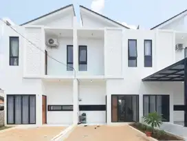 Rumah Clasiik elegan 2 lantai harga murah di pamulang