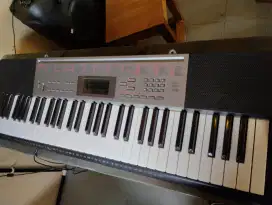 Keyboard Mewah Kondisi Istimewa Casio LK 240