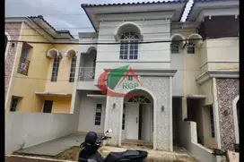 Dijual Rumah  Siap Huni Selangkah ke Stasiun LRT Harjamukti Cibubur