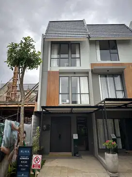 RUMAH LOKASI SANGAT STRATEGIS DENGAN START DP 0%