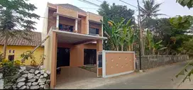 Rumah dgn kolam renang di cebongan mlati