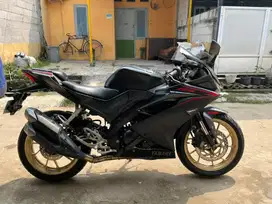 Yamaha R15 VVA Tahun 2017 Akhir