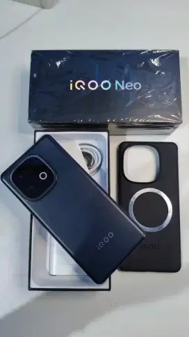 Iqoo neo 10 8/256GB (BLACK)