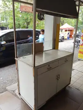 Gerobak lapak jualan