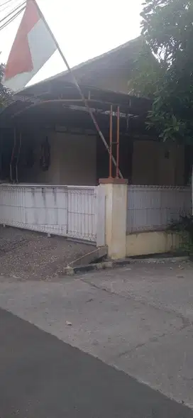 Dijual Rumah Daerah Taman Harapan Baru Bekasi (B0762)