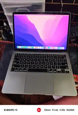 MacBook Air 2020 8/256Gb Normal Siap Pakai