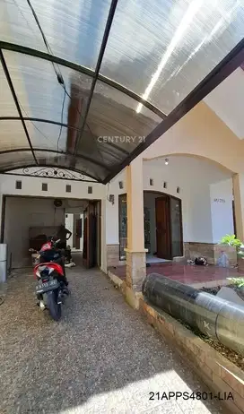 Disewakan Rumah Bagus Strategis Siap Huni Di Bintaro Sektor 3
