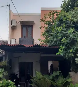 Dijual Rumah Daerah Puri Harapan Bekasi (B0750)