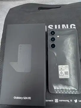 Samsung s24 fe hitam